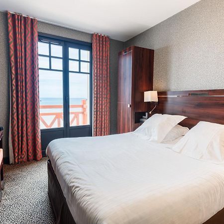 Ambassadeurs Logis Hotel Saint-Malo Bagian luar foto