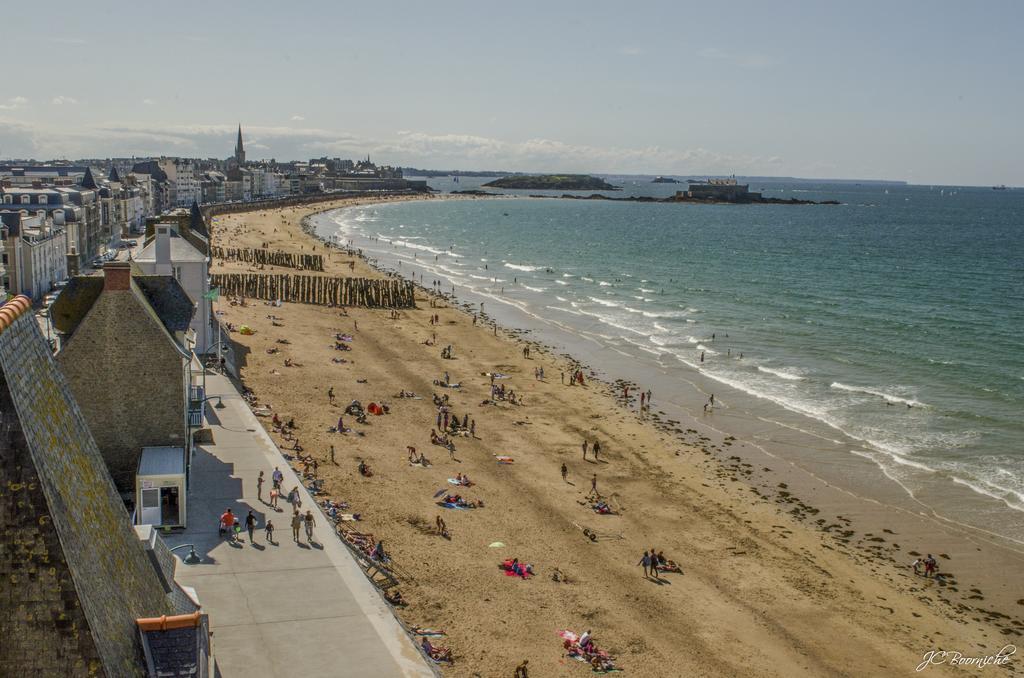 Ambassadeurs Logis Hotel Saint-Malo Bagian luar foto